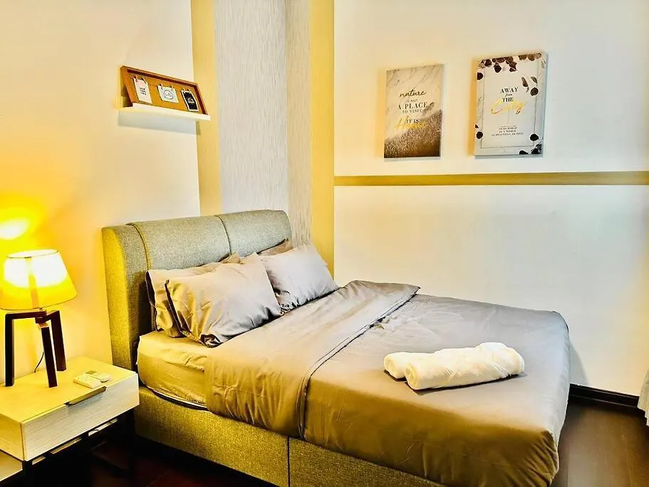 R&F Classic Design Suites @35F 3Br 11Pax Johor Bahru Malaysia