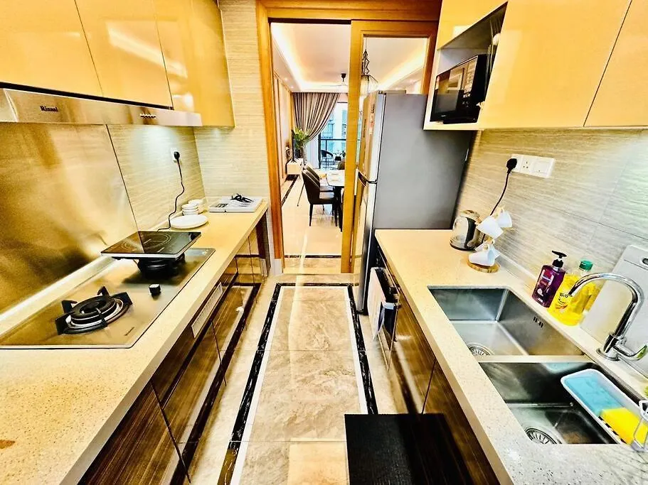 R&F Classic Design Suites @35F 3Br 11Pax Johor Bahru Apartment